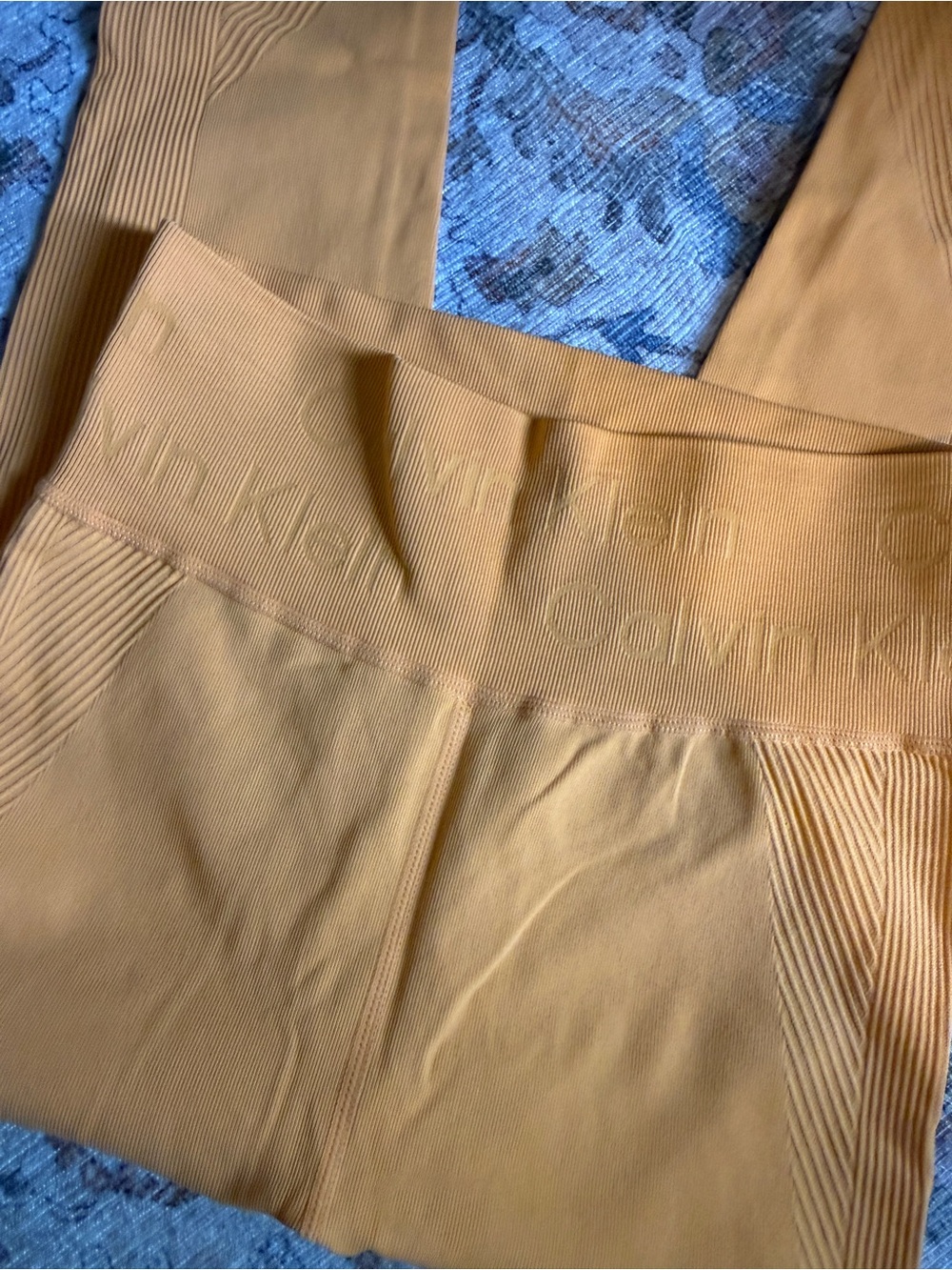 Calvin Klein Women's leggings. Orange color,Sz.S - Picture 4 of 4